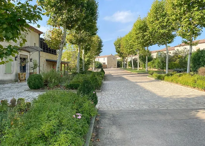 Lovely In Laurent De La Ca Дом отдыха Saint-Laurent-de-la-Cabrerisse
